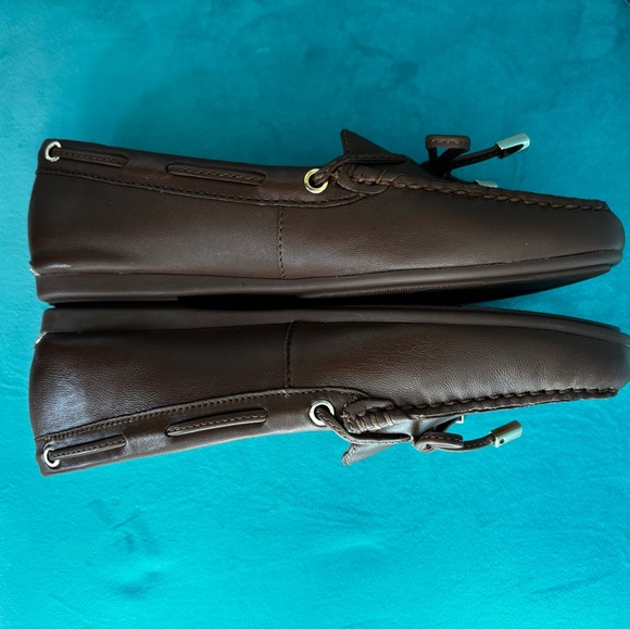 Michael Kors Brown Leather Loafers with Bow Accent Women’s Size 6 - Picture 9 of 11